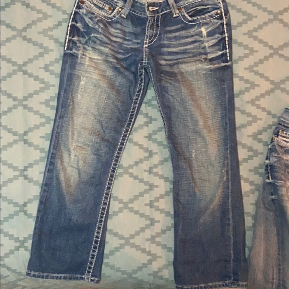 Buckle Sabrina Fit Capris Size 26